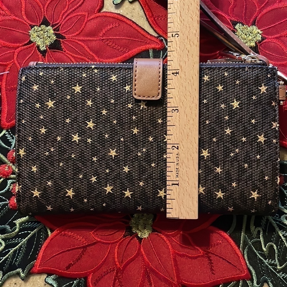 Brand New Michael Kors Phone Case Wristlet Zip Pockets Wallet Brown Gold Stars - Picture 6 of 15